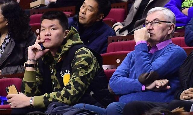 九游娱乐-广东宏远内部会议纪要流出：冲刺阶段外线爆发，西甲使命明确，轮换策略成焦点的简单介绍